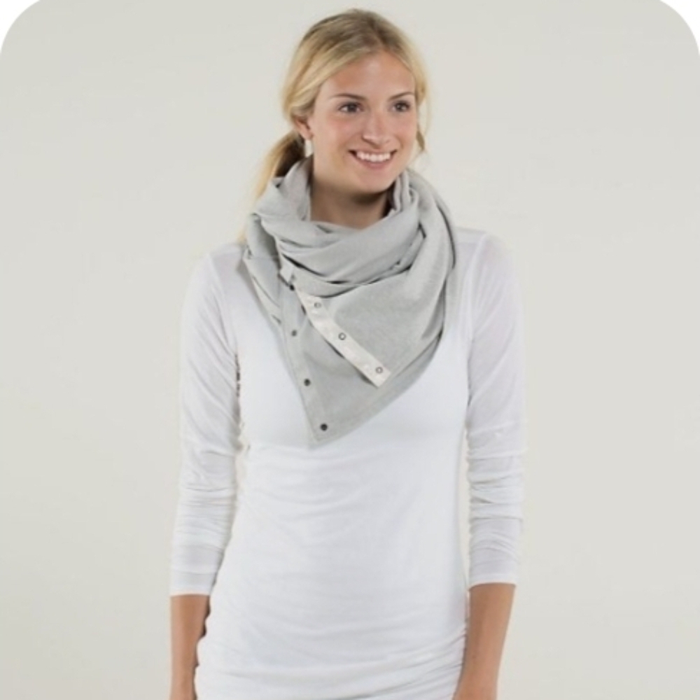 Lululemon Vinyasa Scarf Rulu Light Gray Versatile Snap